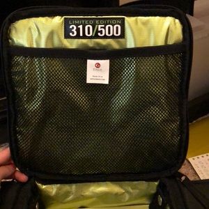 Travel Cooler (6 pack fitness)